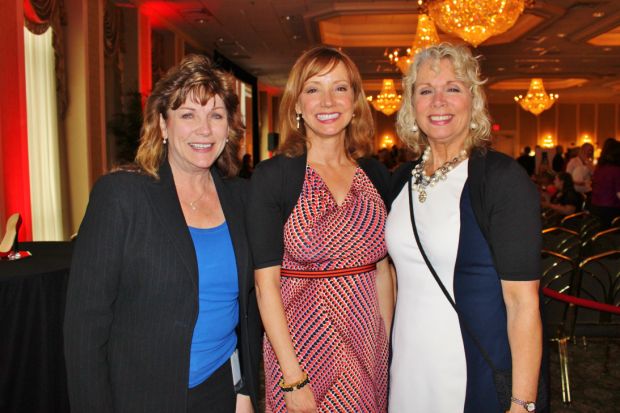 Cindy Medley, Cailin NacAgy, Kim Curia